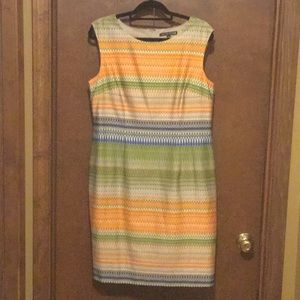 Sleeveless dress